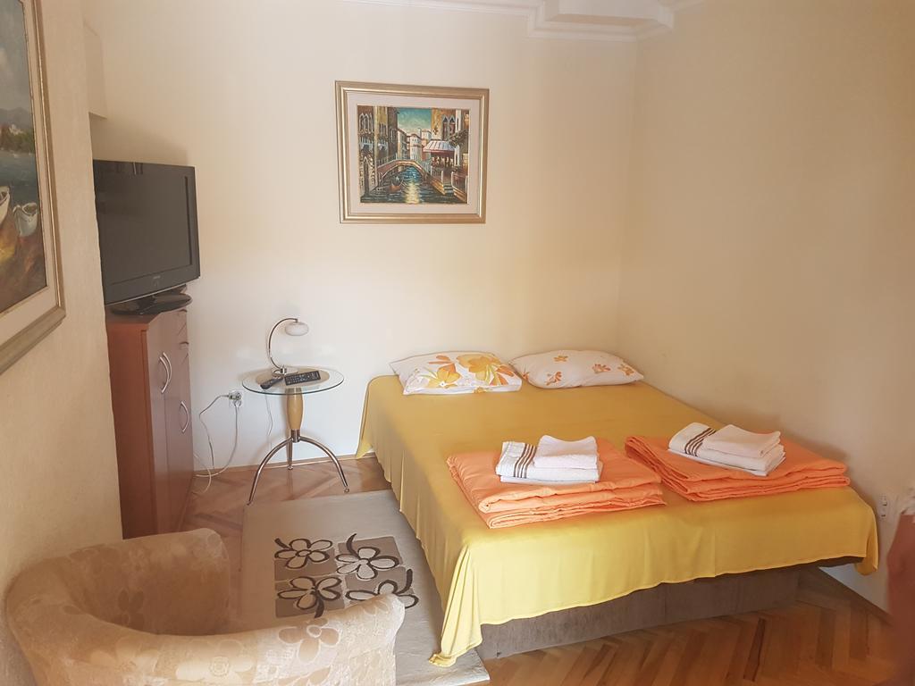 Apartments Grispolis Tivat Exterior foto